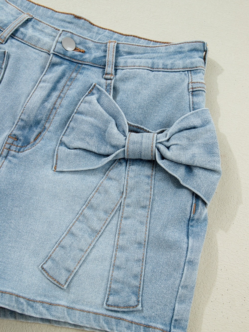 High-Rise Light Blue Denim Shorts with Bow Pockets WOMEN - Picture 6 of 10